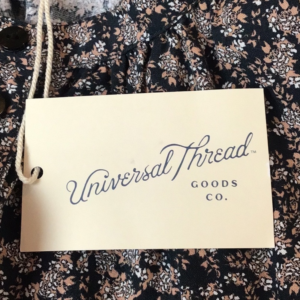 Universal Thread Floral Button Up Long Sleeve Pea… - image 2